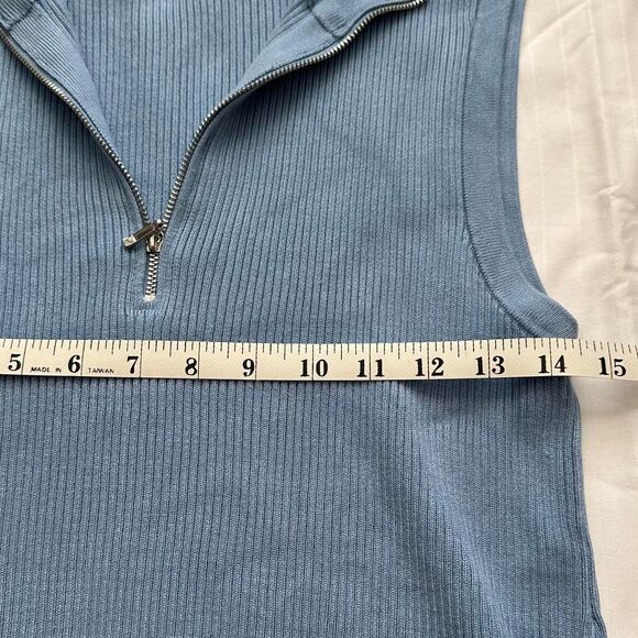 Abercrombie & Fitch Blue Mock Neck 1/4 Zip Knit Vest Top Medium - Picture 3 of 4